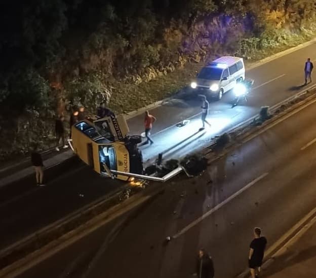 Nesreća u Mostaru, prevrnulo se policijsko vozilo