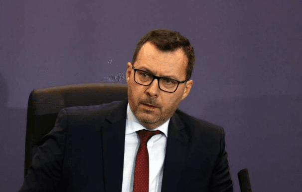 Džindić: Potrudit ćemo se da danas uplatimo bar jednu platu radnicima "Zraka" - Avaz