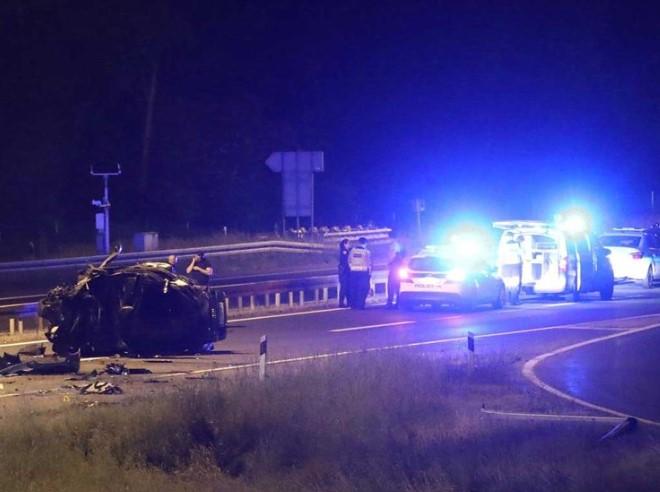 Jedna osoba poginula, druga teško povrijeđena na autocesti kod Ivanić-Grada