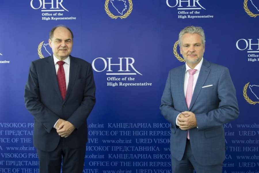EU diplomate tvrde: Satler blokirao Šmita da donese odluku za finansiranje izbora