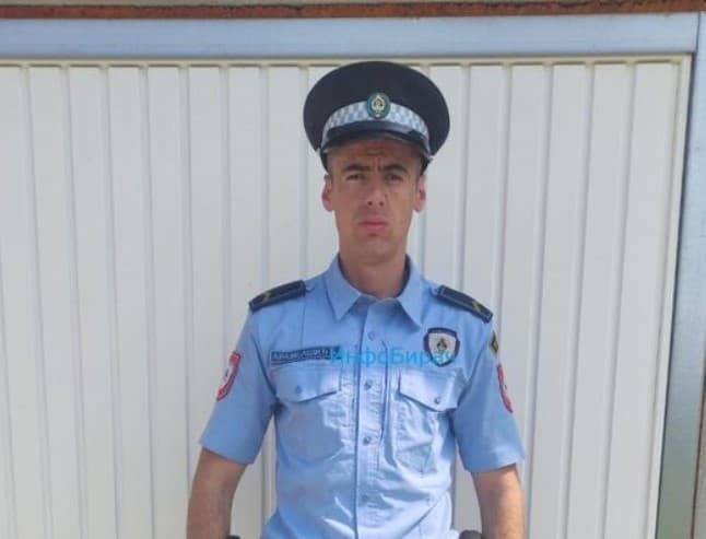 Mladi policajac u Srebrenici vratio pronađeni novčanik