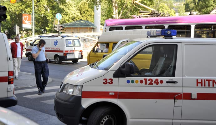 Saobraćajna nesreća u Sarajevu: Motociklista zadobio teške tjelesne povrede