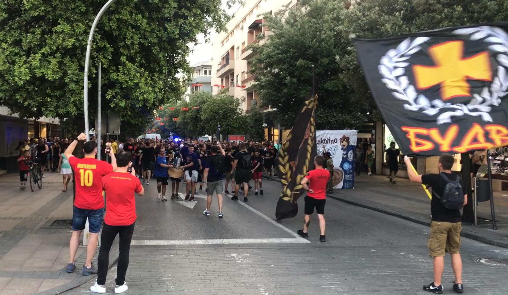 Prije početka meča između naše i crnogorske nogometne selekcije: Podmetnut požar na kombiju bh. tablica