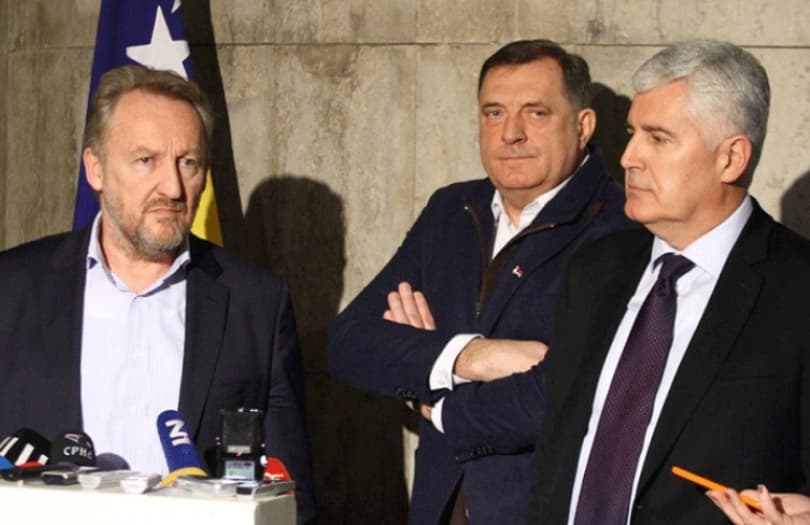 Dnevni list: SDA, HDZ i SNSD ujedinjeni u borbi protiv SAD!