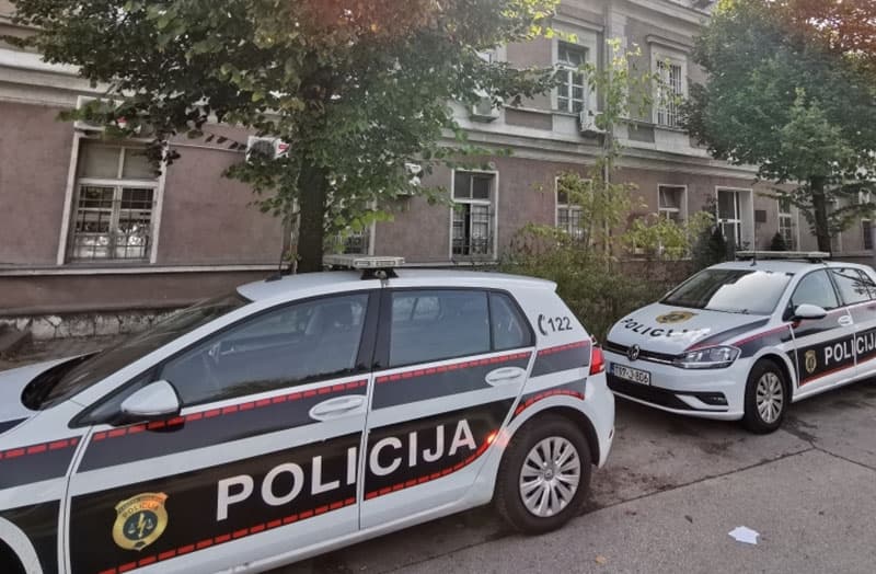 Osumnjičeni za dojave o eksplozivnim napravama bit će ispitan zbog krivičnog djela terorizma