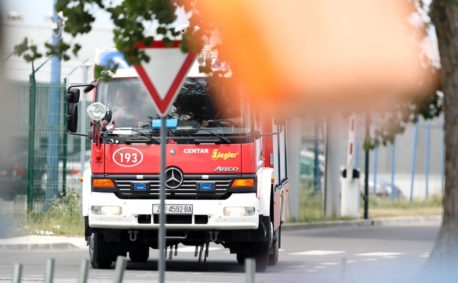 Prisilno slijetanje na zagrebački aerodrom: Avion dočekali vatrogasci
