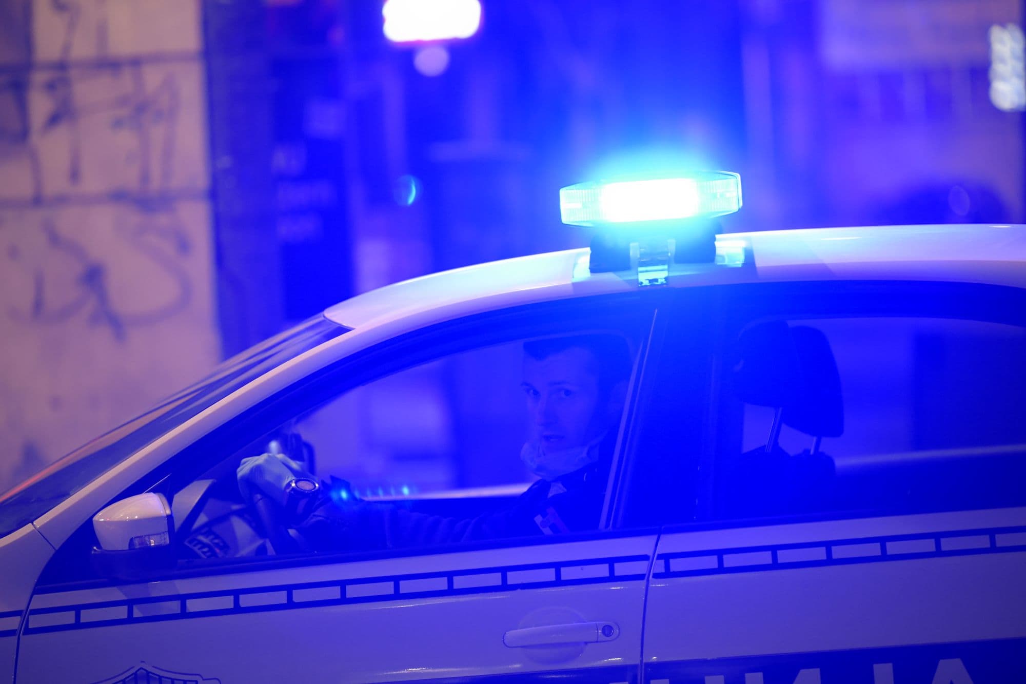 Muškarac upucan u prsa, prevezen na reanimaciju