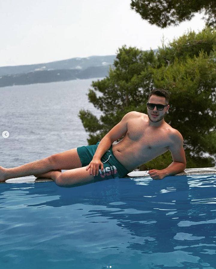 Za LGBT populaciju pitajte Karleušu, a ne mene