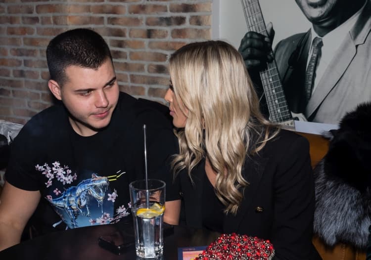 Brenin i Bobin sin u vezi sa bivšom djevojkom političara