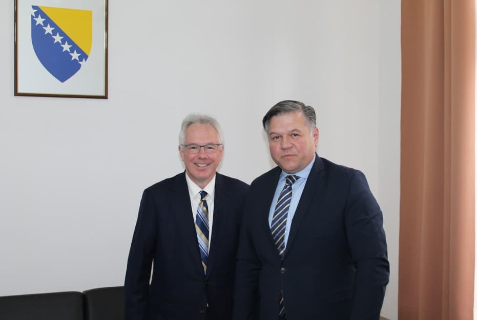 Majkl Marfi i Josip Brkić - Avaz