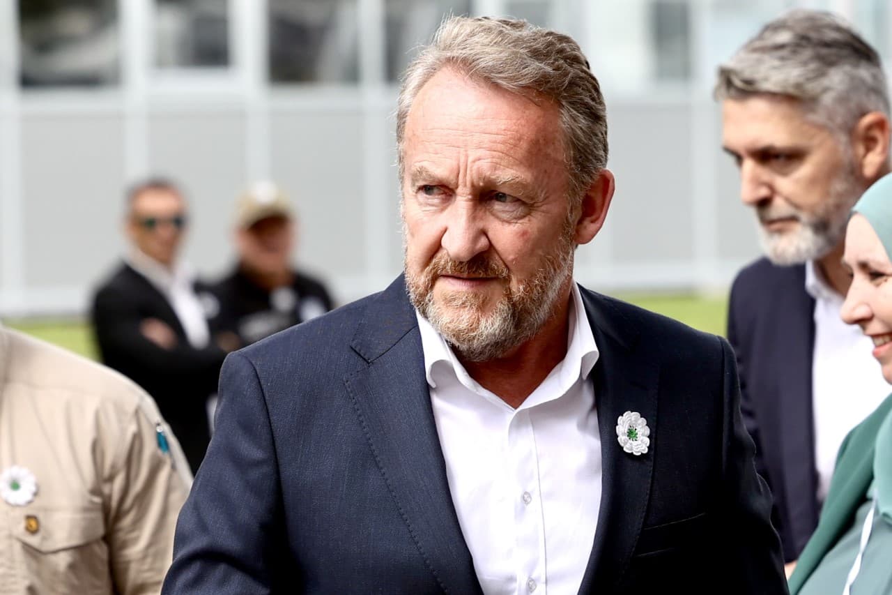 Izetbegović: Šmit ima dva cilja