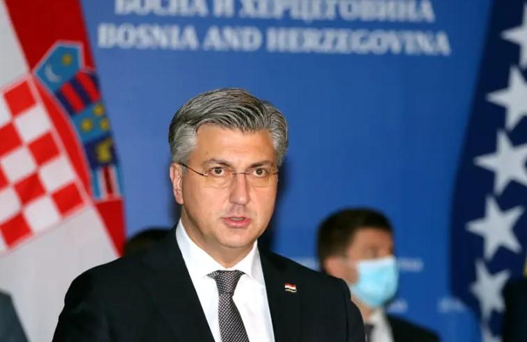 Plenković: Nadamo se da će Šmit povući poteze i omogućiti minimalnu ravnopravnost Hrvata nakon izbora