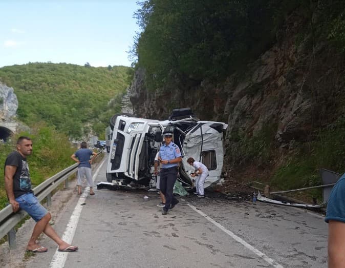 Prevrnuo se kamion kod Višegrada, povrijeđen vozač iz Turske