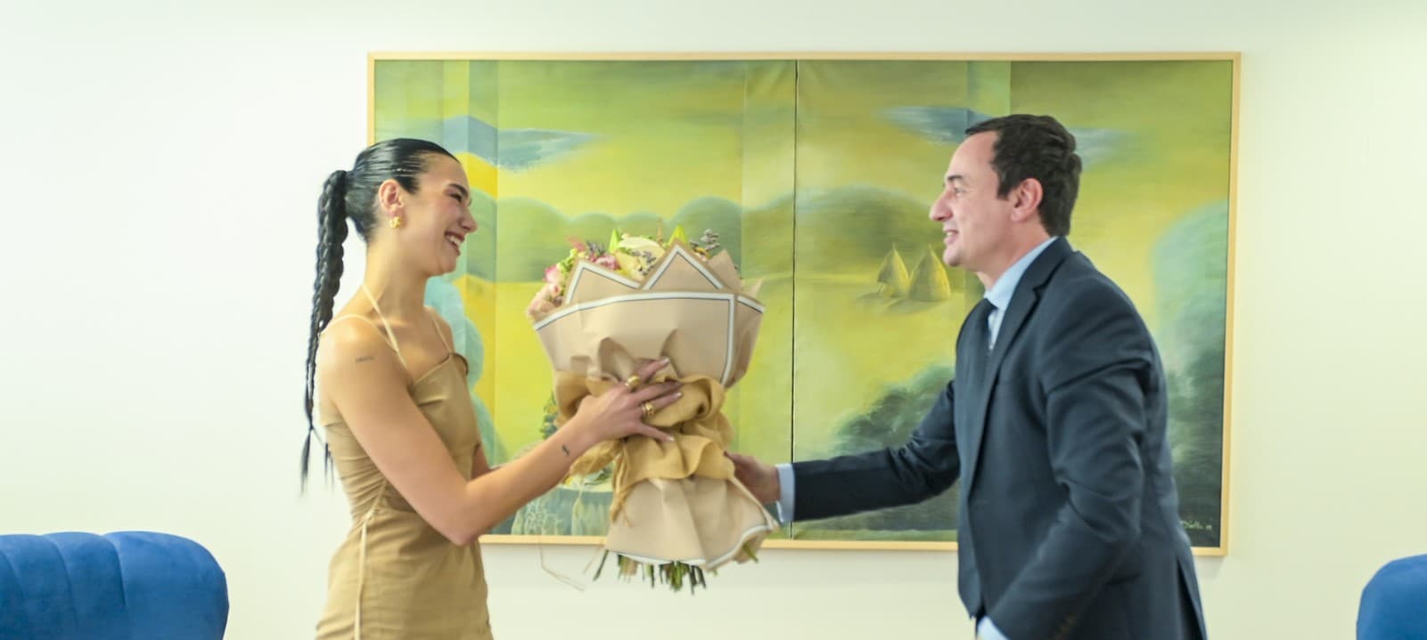 Kosovski premijer Kurti ugostio svjetsku pop zvijezdu Dua Lipu