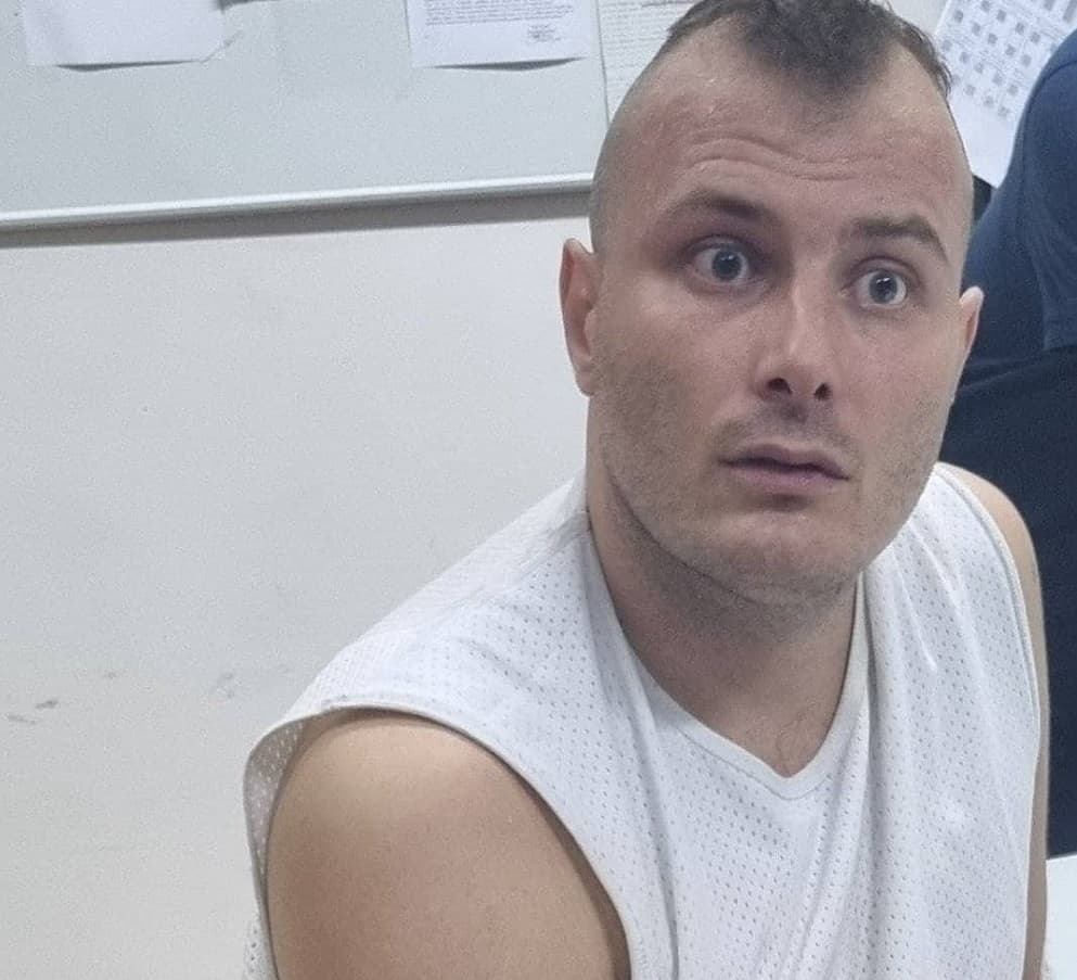 Ovo je prva fotografija uhapšenog kriminalca Adnana Šeraka