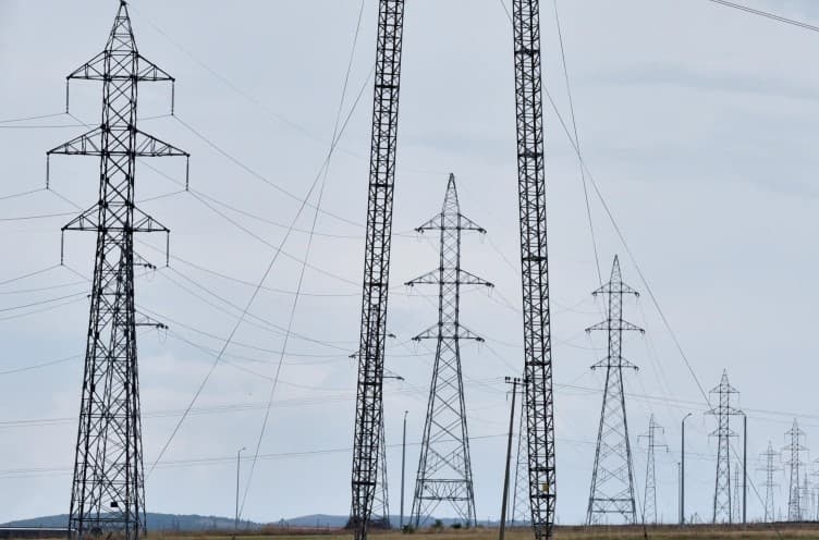Vlasti su prošle sedmice saopćile da ne mogu vječno zadržati ograničenje cijene energenata - Avaz