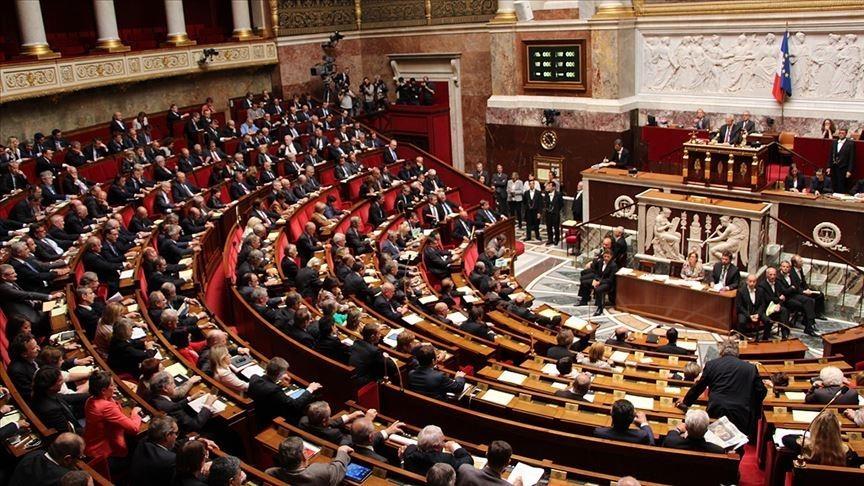 Francuski poslanici traže istragu o navodnom ruskom finansiranju stranaka