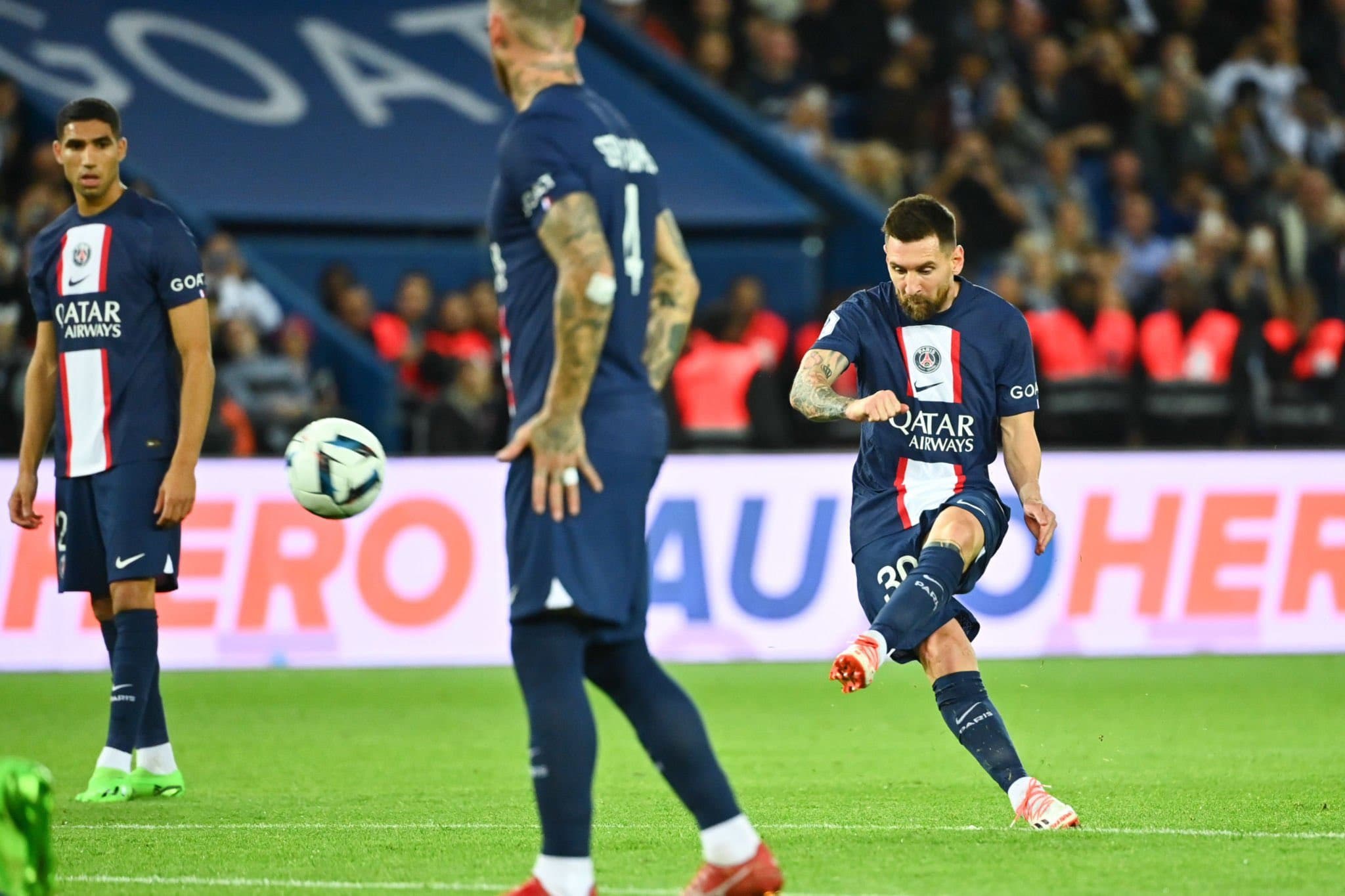 Mesijeva magija iz slobodnog udarca, Mbape spašavao PSG