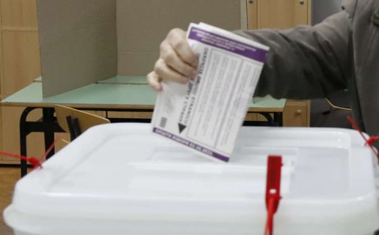 Nepotpuni nezvanični podaci za kantone: SDA dominantna osim u KS