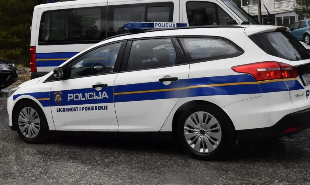 Drama u Zagrebu: Muškarac ranio 56-godišnjaka i zapalio automobil