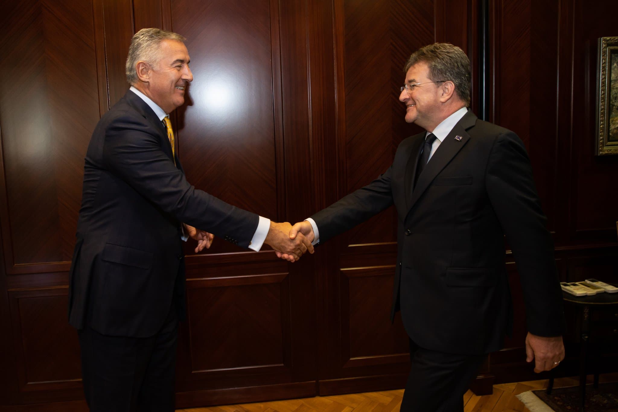 Đukanović s Lajčakom: Izbori su jedini put izlaska iz krize