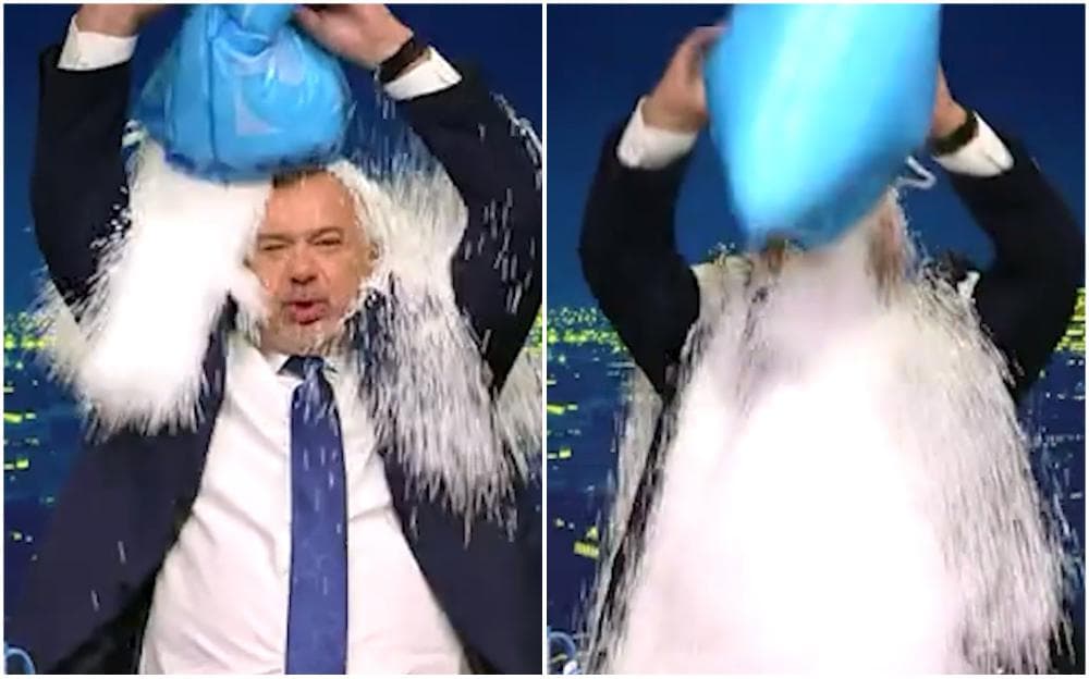 Hrvatski novinar se usred emisije posuo stiroporom: Idemo isprati grešnu dušu