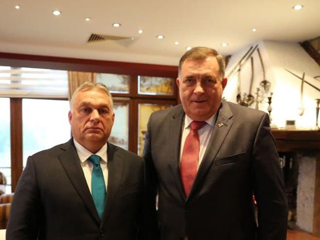 Dodik će se danas sastati sa Orbanom