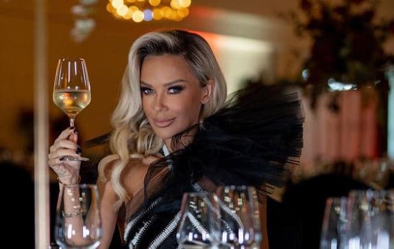 Maja Šuput ne prestaje da privlači pažnju: Mami uzdahe u izazovnom izdanju