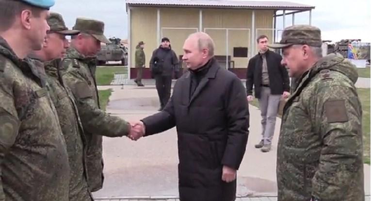 Putin posjetio mobilizirane vojnike, nadgledao vježbe