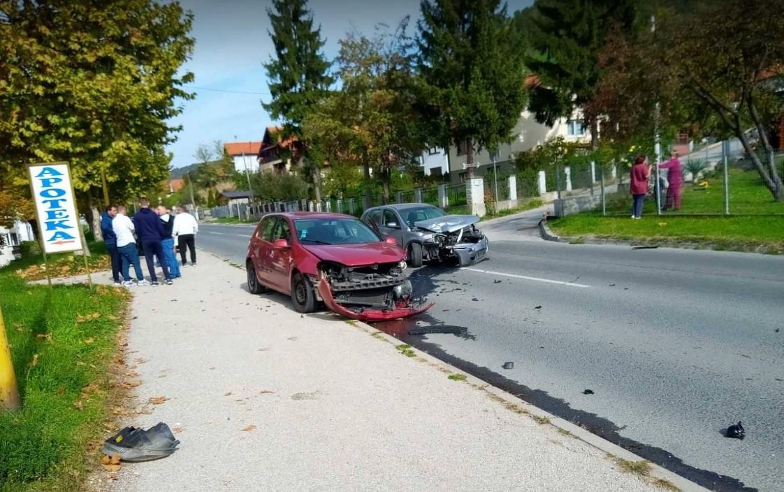 Saobraćajna nesreća kod Tuzle: Dvije osobe povrijeđene