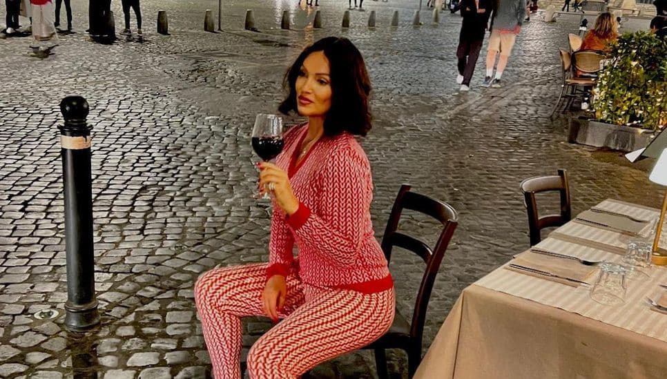 Nina Badrić otkrila ko joj u Italiji pravi društvo dok uživa u vinu i tjestenini