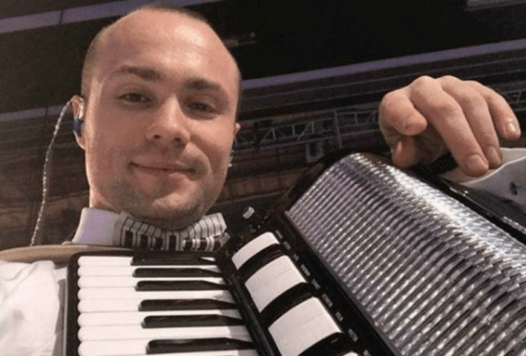 Imao 128 kilograma i jeo 40 ćevapa za ručak: Čuvenom muzičaru je mama vezala pertle