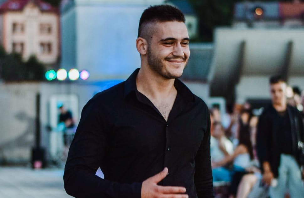 Andreas Antić, novo ime na bh. modnoj sceni za “Azru”: Moj put od nogometnog stadiona do vlastitog brenda