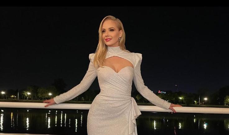 Jelena Rozga otkrila tajnu savršenog izgleda: Jako puno spavam, nakon svirke pojedem burek