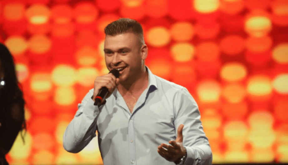 Kenan otvorio dušu o porodici i muzici: “Da je imao prilike da me čuje bio bi ponosan”