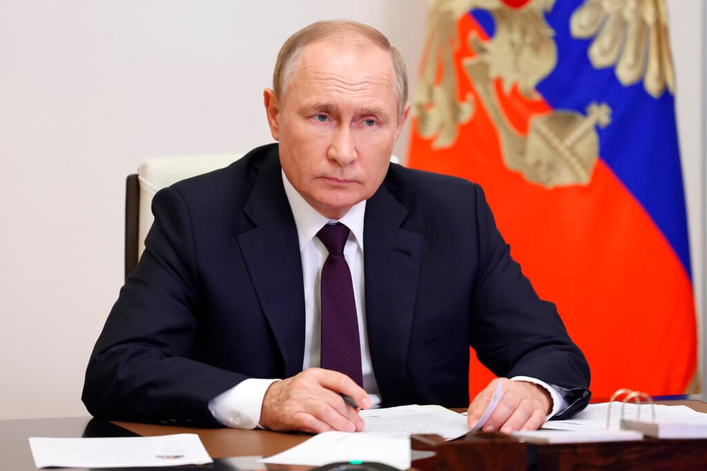 Putin dekretom pomjerio starosnu dob za profesionalne vojnike na 65 godina