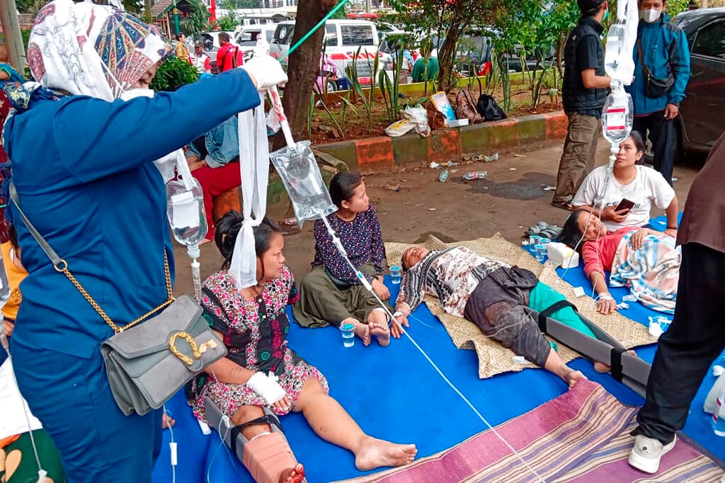 Snažan potres u Indoneziji: 44 osobe poginule, preko 300 povrijeđenih