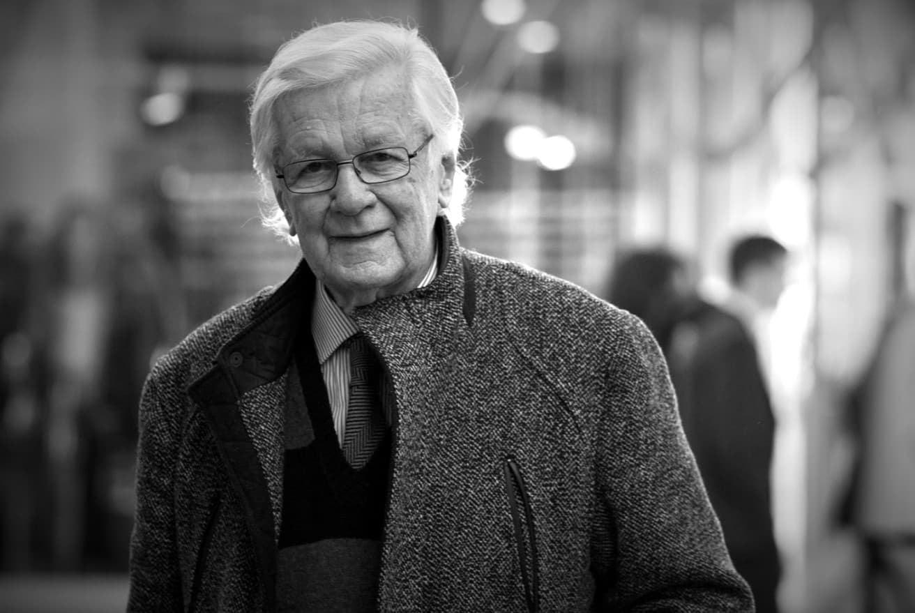 Ovo je impresivna biografija Sarajlije Saše Zalepugina, čovjeka koji je intervjuirao Frenka Sinatru i Sofiju Loren