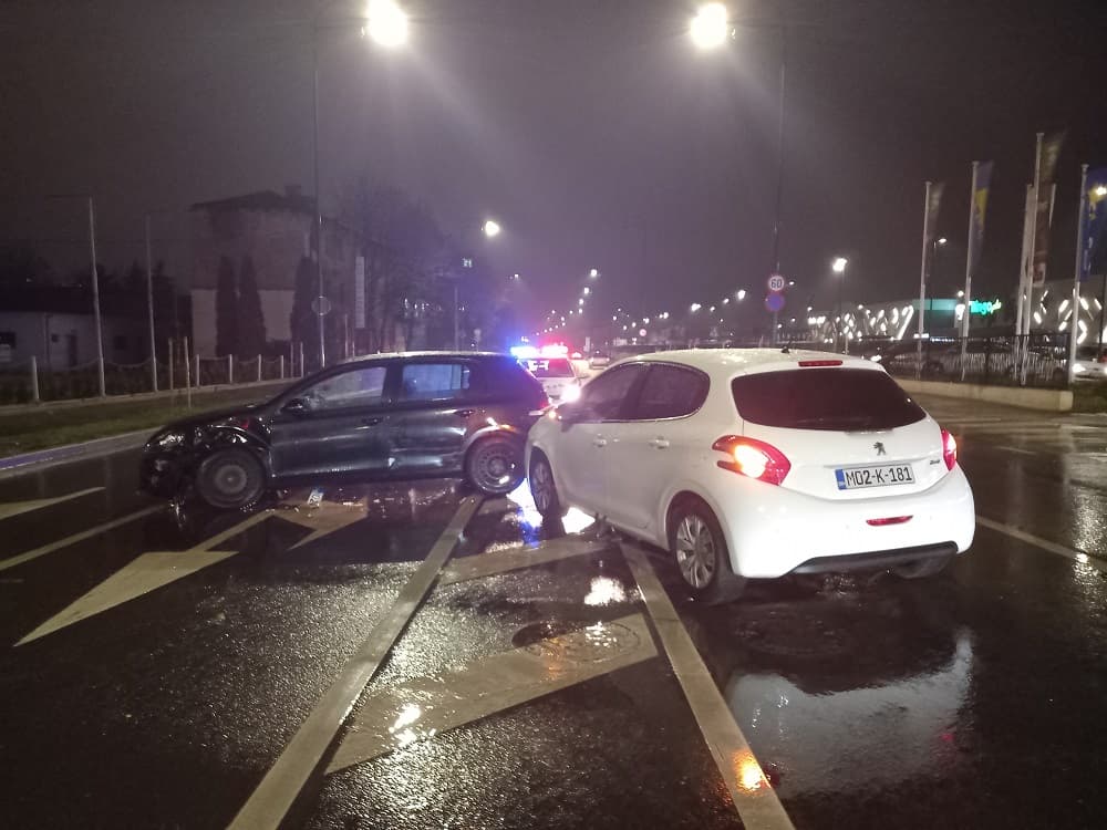 Nesreća u Sarajevu, učestvovala dva vozila