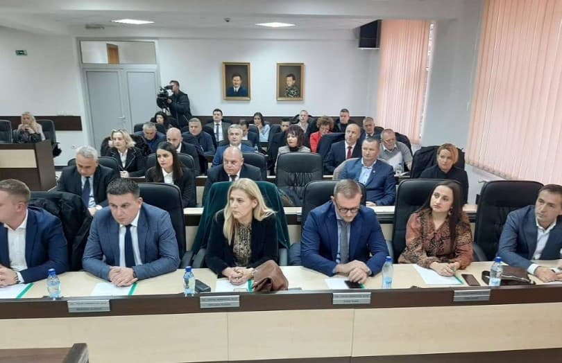 Konstituirajuća sjednica je nakon izbora delegata za Dom naroda ponovo prekinuta - Avaz