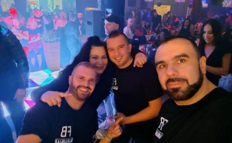 Sva sam natečena zbog priče da sam izoperisana