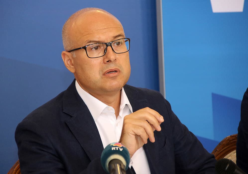Ministar odbrane Srbije: Vojska od večeras u najvišem stepenu pripravnosti