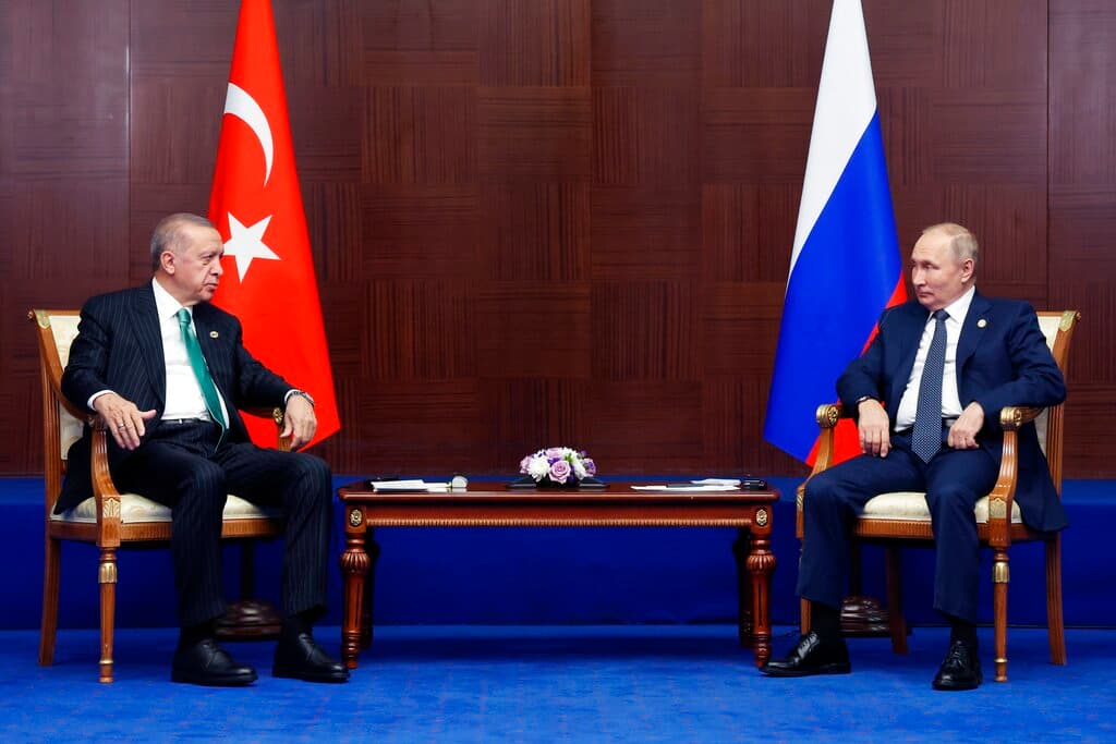 Erdoan i Putin: Poduzeti konkretne korake za čišćenje terorista na sjeveru Sirije