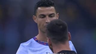 Obilježili su jednu eru, a sada su ponovo jedan protiv drugog: Pogledajte pozdrav Ronalda i Mesija