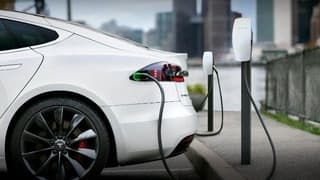Punionice električnih vozila na meti hakera (MEGA)