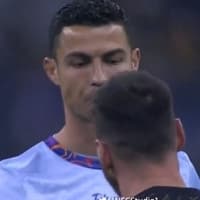 Obilježili su jednu eru, a sada su ponovo jedan protiv drugog: Pogledajte pozdrav Ronalda i Mesija