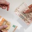 U Hrvatskoj se od danas plaća samo u eurima