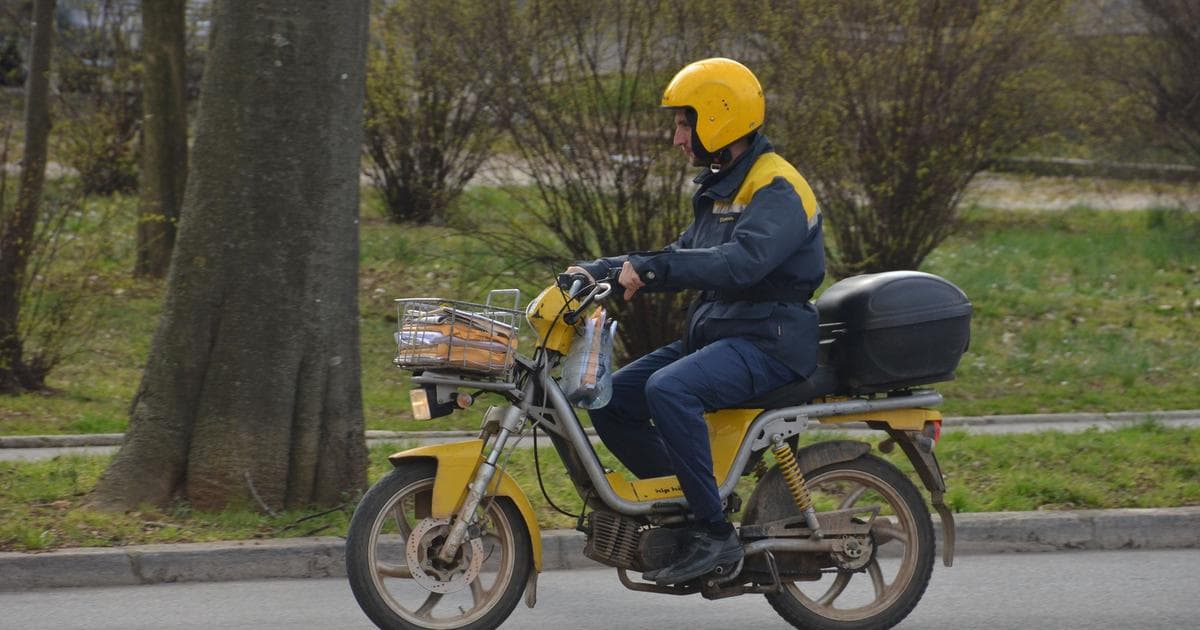 Mostar: Opljačkan poštar, ukradene penzije