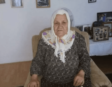 Nana Fata uz tortu proslavila rođendan - Avaz