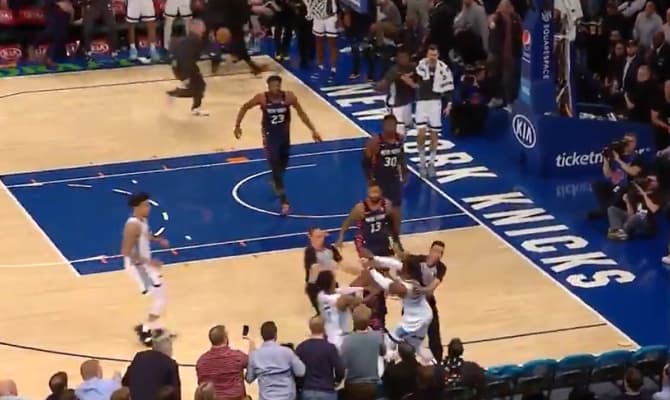 Tučnjava na NBA utakmici - Avaz